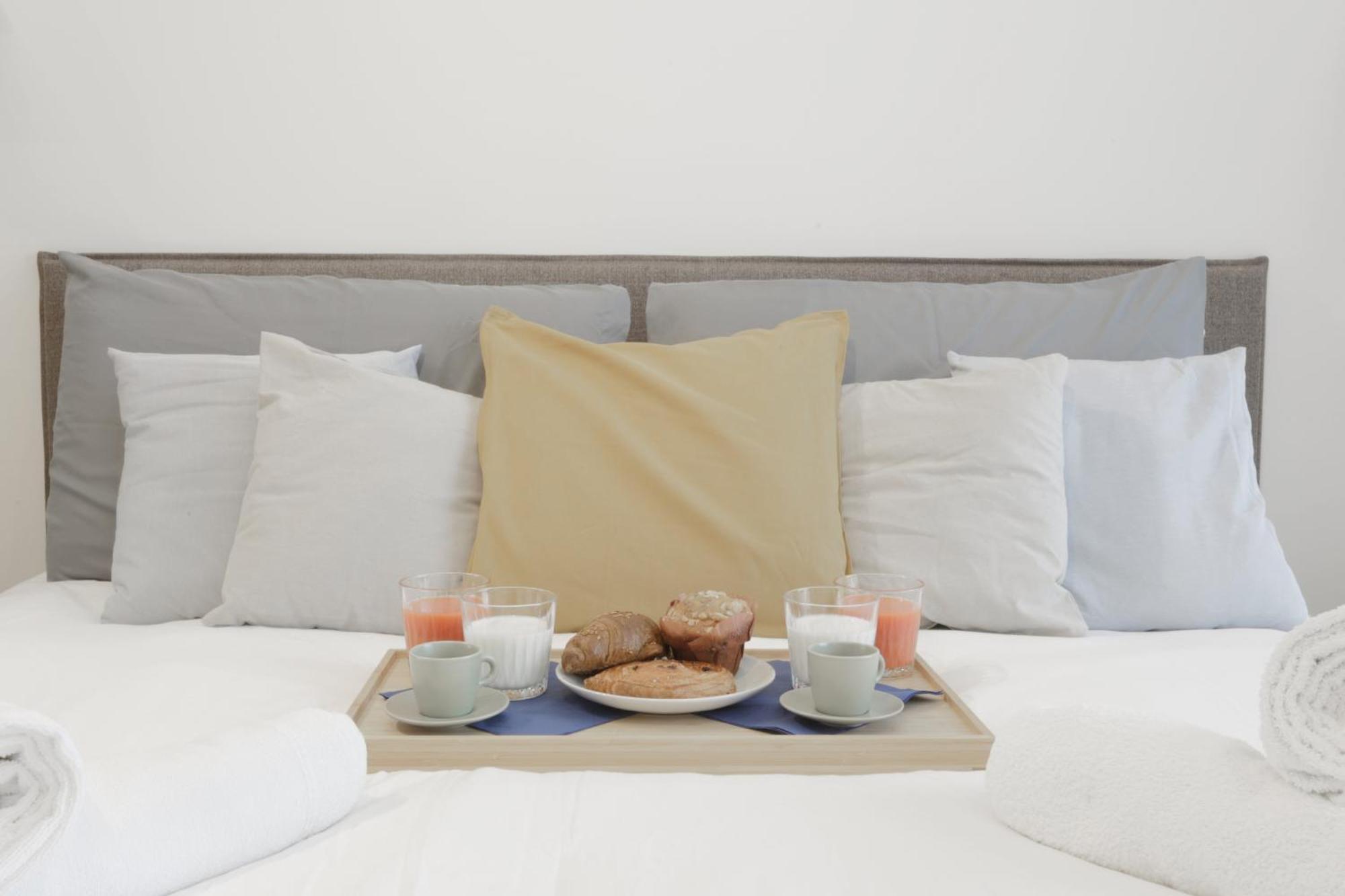 New Modern Flat 10 Minutes Walk From Central Station ミラノ エクステリア 写真